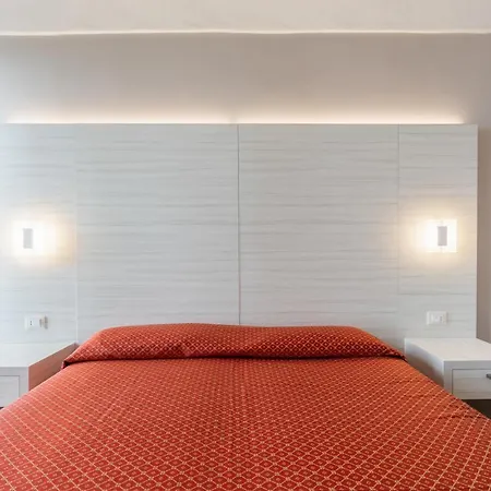 Отель Danio Lungomare Алассио