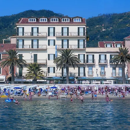 Danio Lungomare Алассио