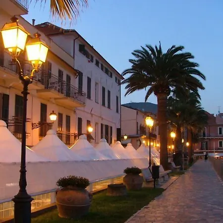 Otel Danio Lungomare