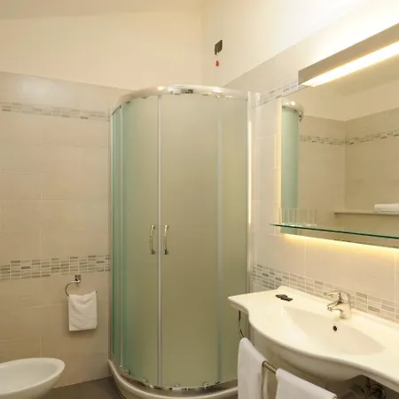 Отель Danio Lungomare Алассио