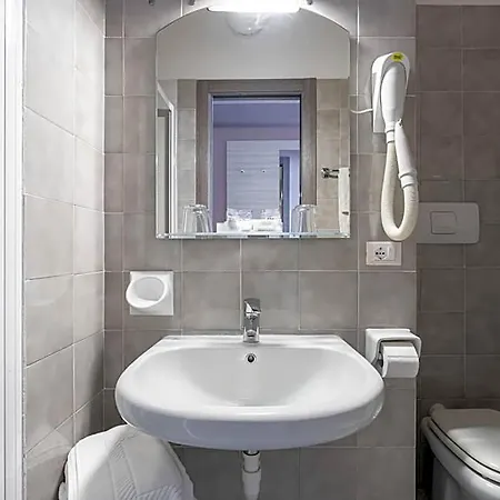Hotel Danio Lungomare 3*