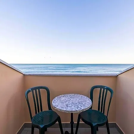 Hotel Danio Lungomare 3*