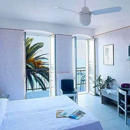 Danio Lungomare Hotel